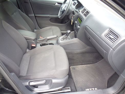 Used 2014 Volkswagen Jetta S image 10