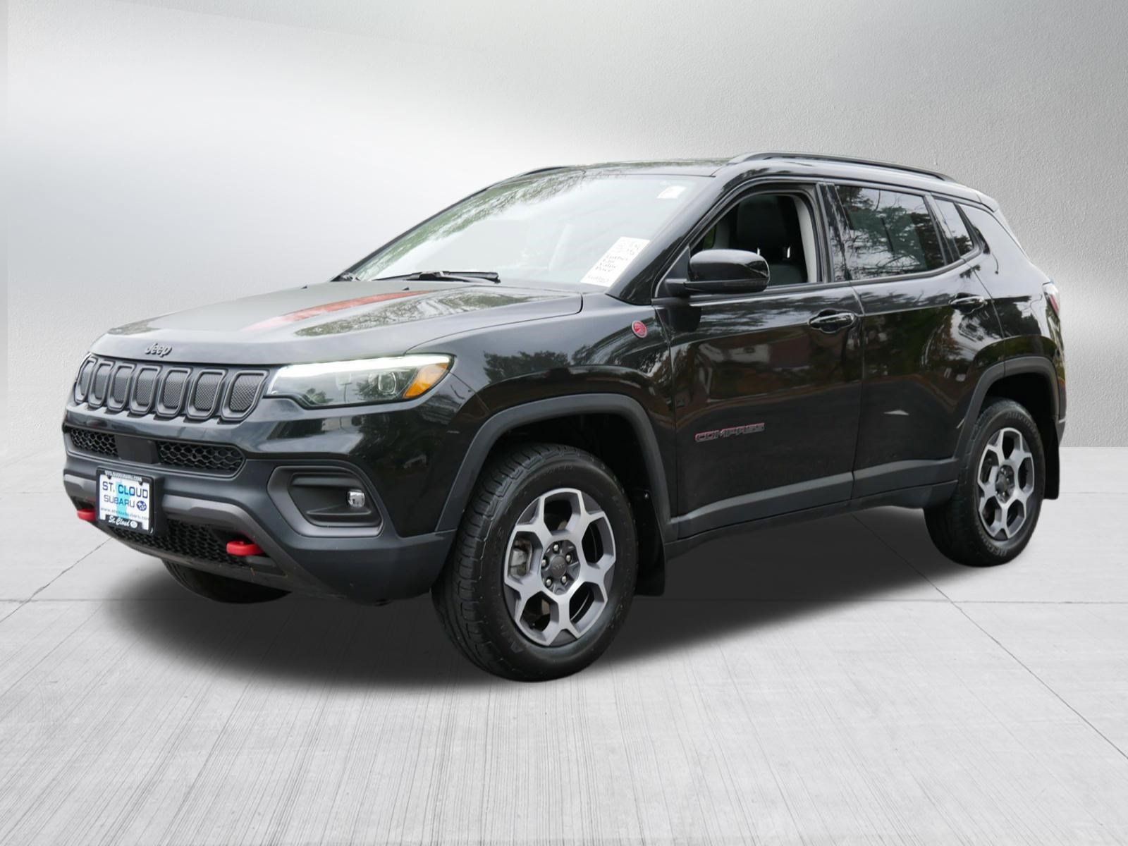 Used 2022 Jeep Compass Trailhawk w/ Trailhawk Elite Group AWD/4WD image 3