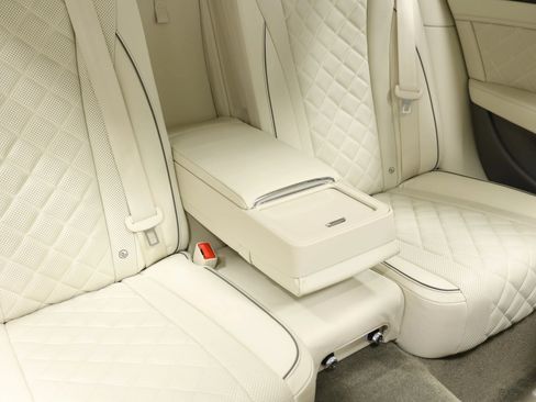 Used 2018 Bentley Flying Spur V8 AWD/4WD image 83