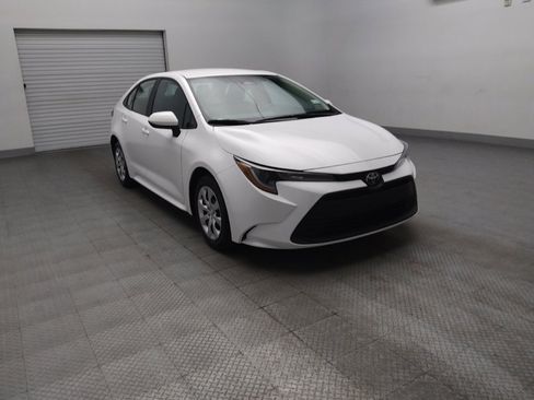 Used 2024 Toyota Corolla LE FWD image 13