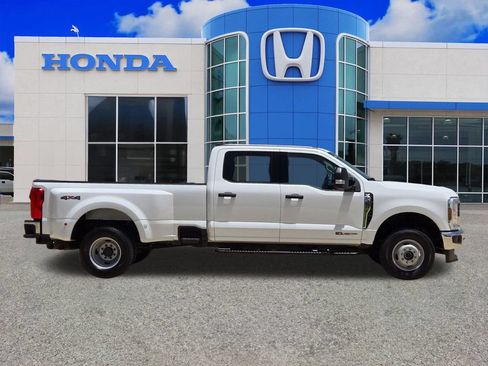 Used 2026 Ford F350 XLT AWD/4WD image 2