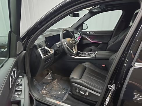 Used 2025 BMW X5 xDrive40i w/ Premium Package image 33