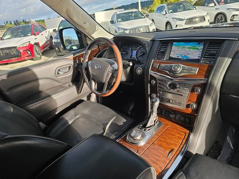 Used 2019 INFINITI QX80 Luxe w/ All-Season Package image 10