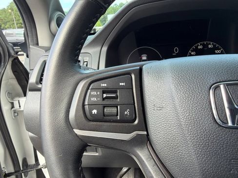 Certified 2025 Honda Ridgeline RTL image 17