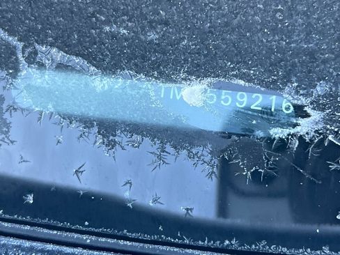 Used 2021 Volkswagen Atlas SE image 3