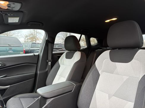 Used 2024 Chevrolet Trax RS w/ Driver Confidence Package image 26