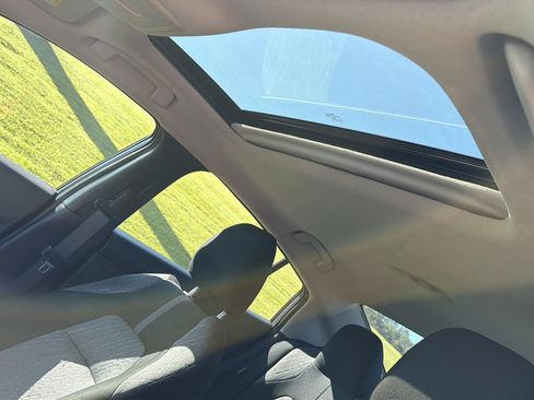 New 2026 Nissan Sentra SV w/ SV Convenience Package FWD image 31