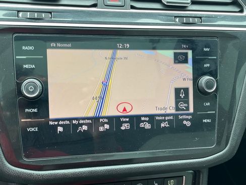 Used 2019 Volkswagen Tiguan SEL image 24