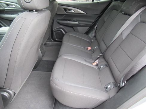 New 2026 Chevrolet Equinox EV LT image 26