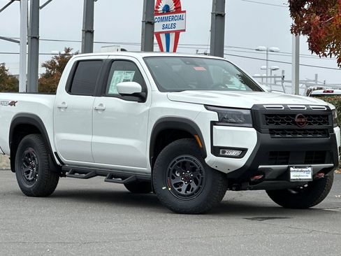 New 2026 Nissan Frontier PRO-4X image 2