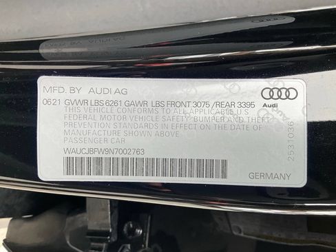 Used 2022 Audi e-tron GT Premium Plus AWD/4WD image 27
