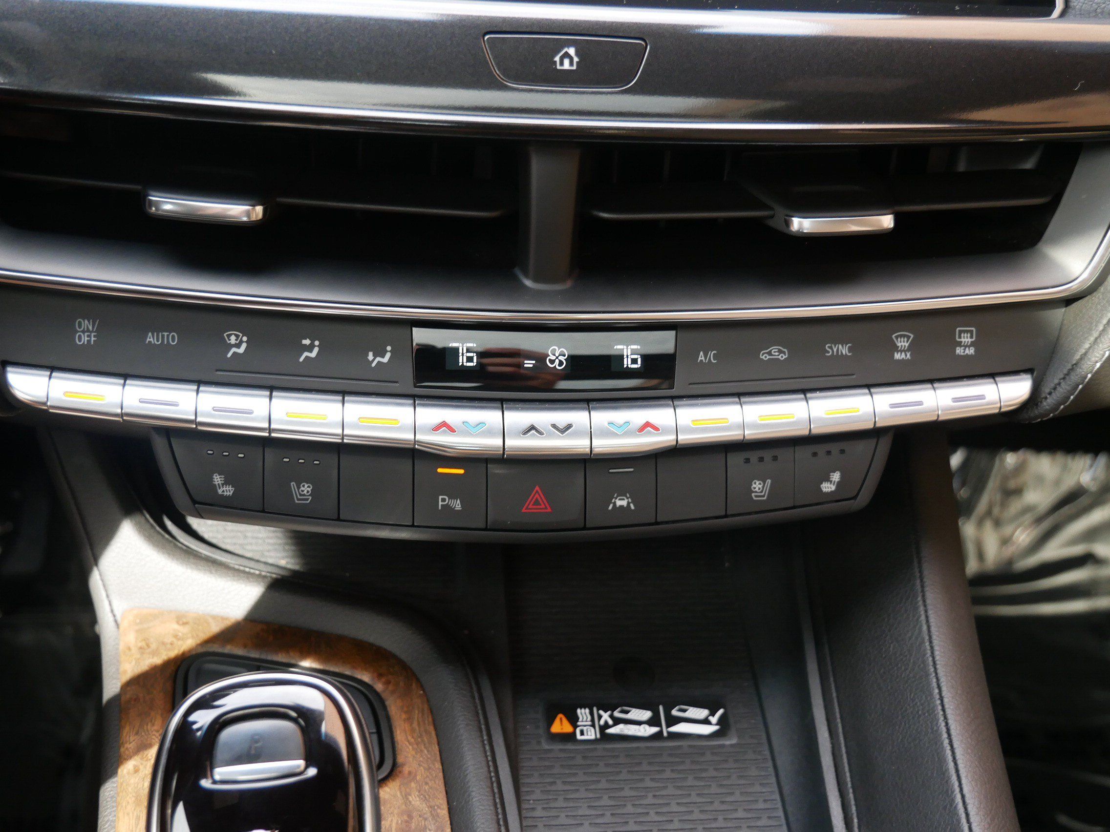 Certified 2022 Cadillac CT5 Premium Luxury AWD/4WD image 19