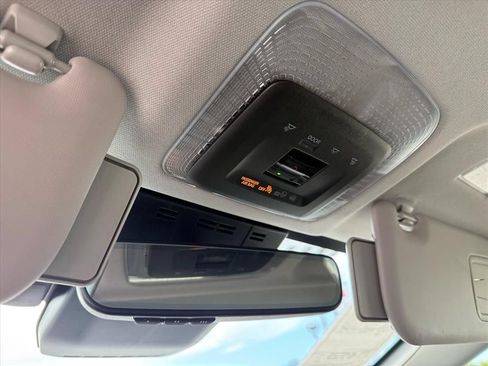 Certified 2024 Toyota Prius XLE FWD image 29