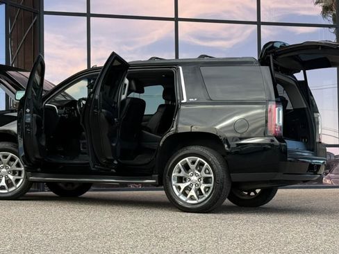 Used 2016 GMC Yukon SLT w/ Open Road Package AWD/4WD image 29