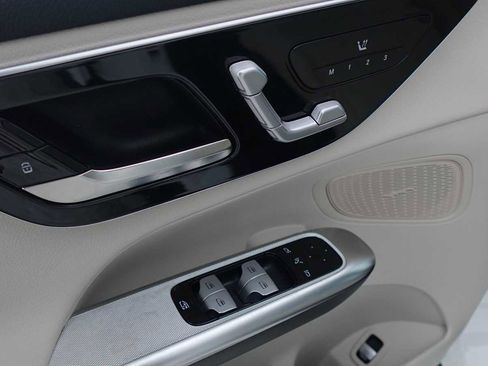 Used 2026 Mercedes-Benz GLC 300 4MATIC image 27