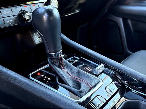 Used 2023 Jeep Compass Trailhawk image 15