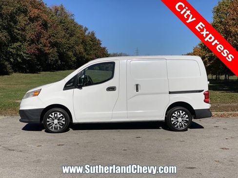 Used 2017 Chevrolet City Express LT w/ Technology Package image 4