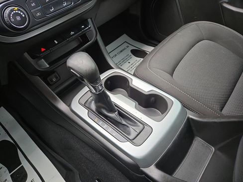 Used 2022 Chevrolet Colorado LT image 25