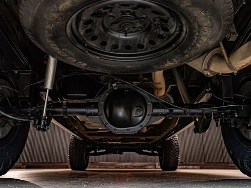 Used 2018 Chevrolet Silverado 1500 LTZ Z71 w/ LTZ Plus Package image 15