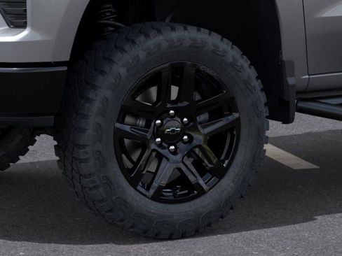 Used 2026 Chevrolet Silverado 1500 Custom Trail Boss w/ LPO, Dark Essentials Package AWD/4WD image 9