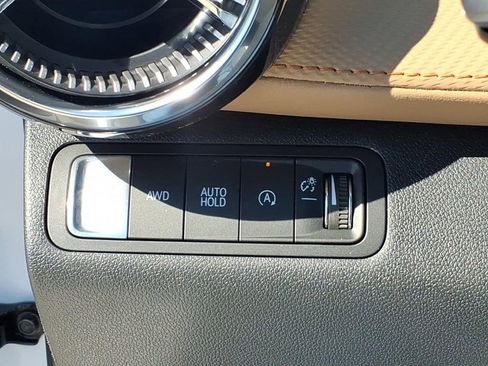 New 2026 Chevrolet Equinox ACTIV w/ Convenience Package III image 16