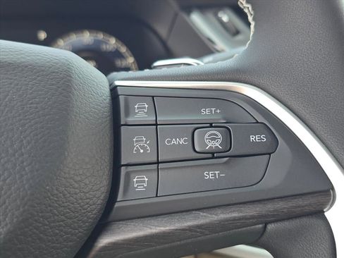 New 2026 Jeep Grand Cherokee L Limited AWD/4WD image 17