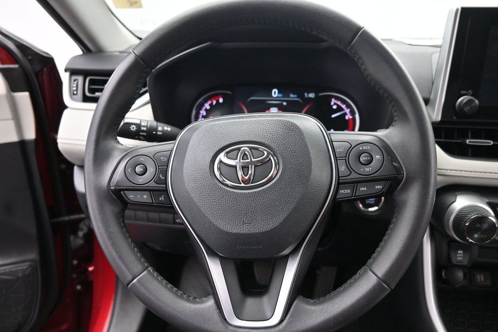 Used 2023 Toyota RAV4 XLE Premium FWD image 20