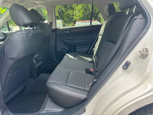 Used 2016 Subaru Outback 2.5i Limited AWD/4WD image 27
