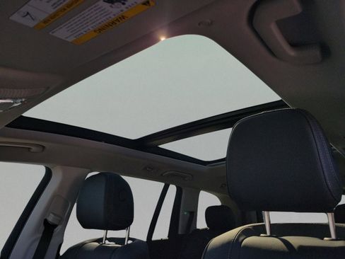 New 2026 Mercedes-Benz GLS 450 4MATIC image 39