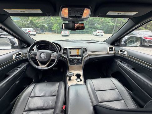 Used 2014 Jeep Grand Cherokee Overland AWD/4WD image 7