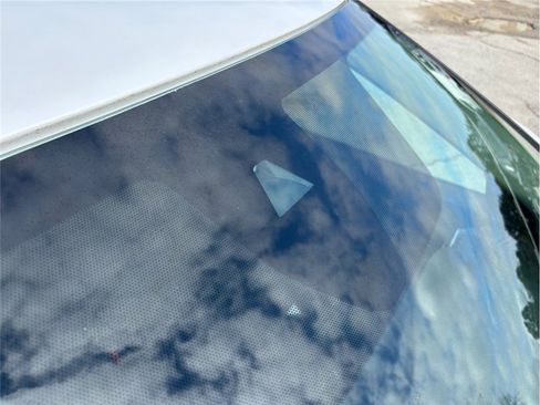 Used 2023 Nissan Kicks SV image 12