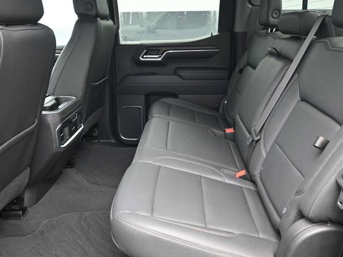 Used 2024 GMC Sierra 1500 SLT w/ SLT Premium Plus Package AWD/4WD image 18