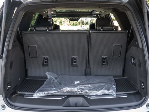 Used 2026 Cadillac Escalade V w/ LPO, ONYX Package AWD/4WD image 30