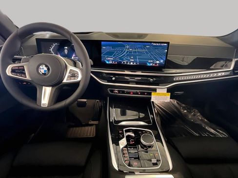 New 2027 BMW X7 xDrive40i w/ M Sport Package AWD/4WD image 5