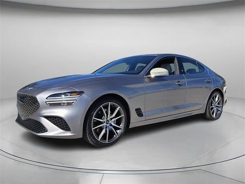 Used 2023 Genesis G70 2.0T image 1