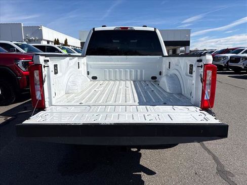 Used 2024 Ford F250 XLT image 22