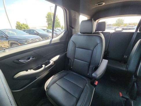 Used 2023 Chevrolet Traverse Premier w/ Redline Edition image 12