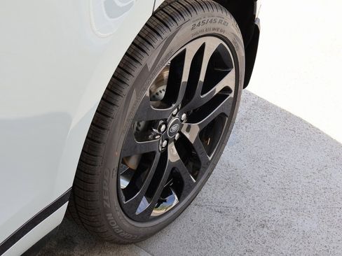 New 2026 Land Rover Range Rover Evoque Dynamic SE image 75