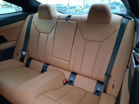 Used 2024 BMW 430i Coupe w/ M Sport Package RWD image 10
