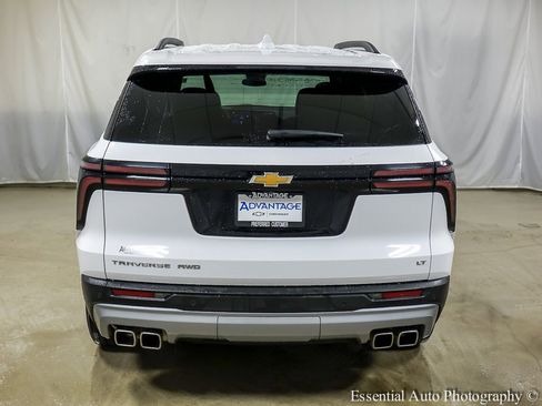 Certified 2024 Chevrolet Traverse LT image 6