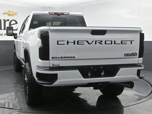 New 2026 Chevrolet Silverado 2500 High Country w/ High Country Premium Package AWD/4WD image 14