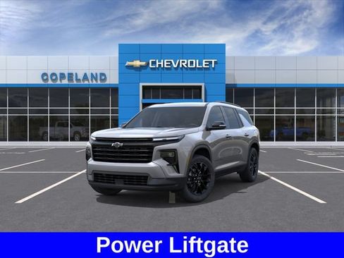 New 2026 Chevrolet Traverse LT w/ Midnight/Sport Edition AWD/4WD image 9