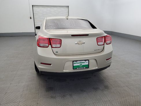Used 2015 Chevrolet Malibu LT FWD image 6