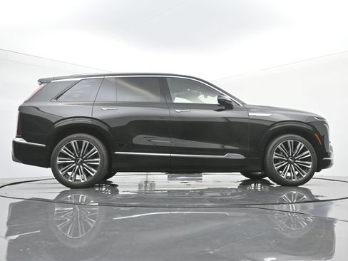 New 2026 Cadillac Vistiq Premium Luxury w/ LPO, Floor Liner Package image 20