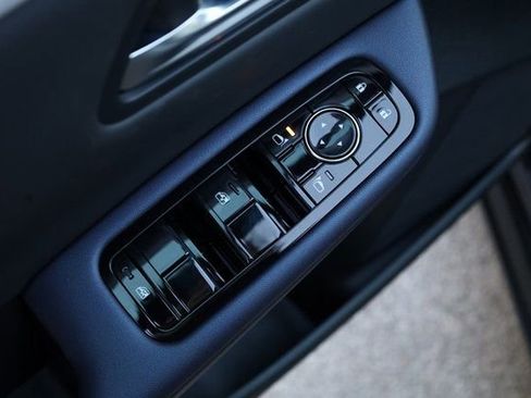 New 2026 Nissan Leaf Platinum+ image 12