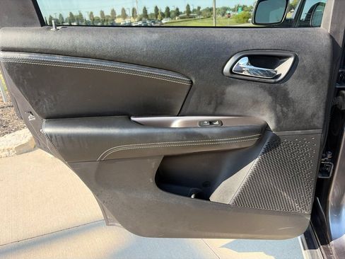 Used 2015 Dodge Journey Crossroad w/ Flexible Seating Group FWD image 35