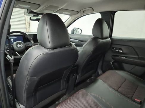 Certified 2025 Nissan Kicks SR image 15