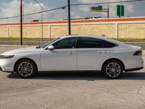 Used 2024 Honda Accord EX image 5
