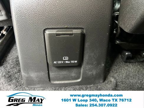 Used 2021 Chevrolet Trax LT w/ Premium Seat Package FWD image 18