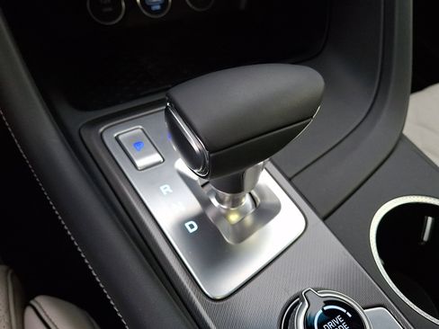 Used 2025 Genesis G70 3.3T Advanced w/ Sport Prestige Package image 22